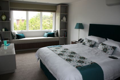 Aqua Bedroom with Window Love-seat