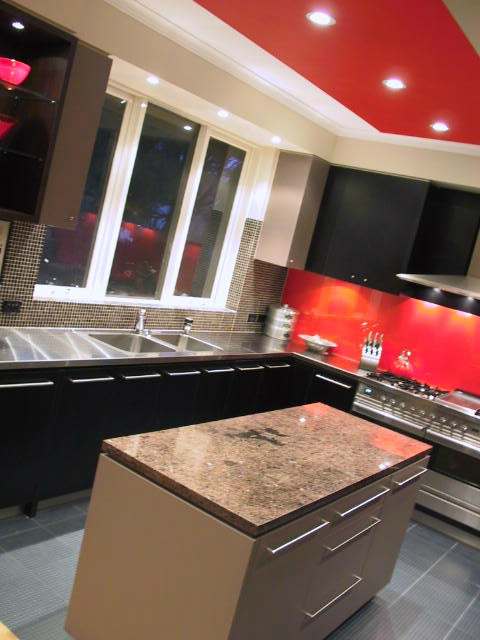 Fire engine red kitchen